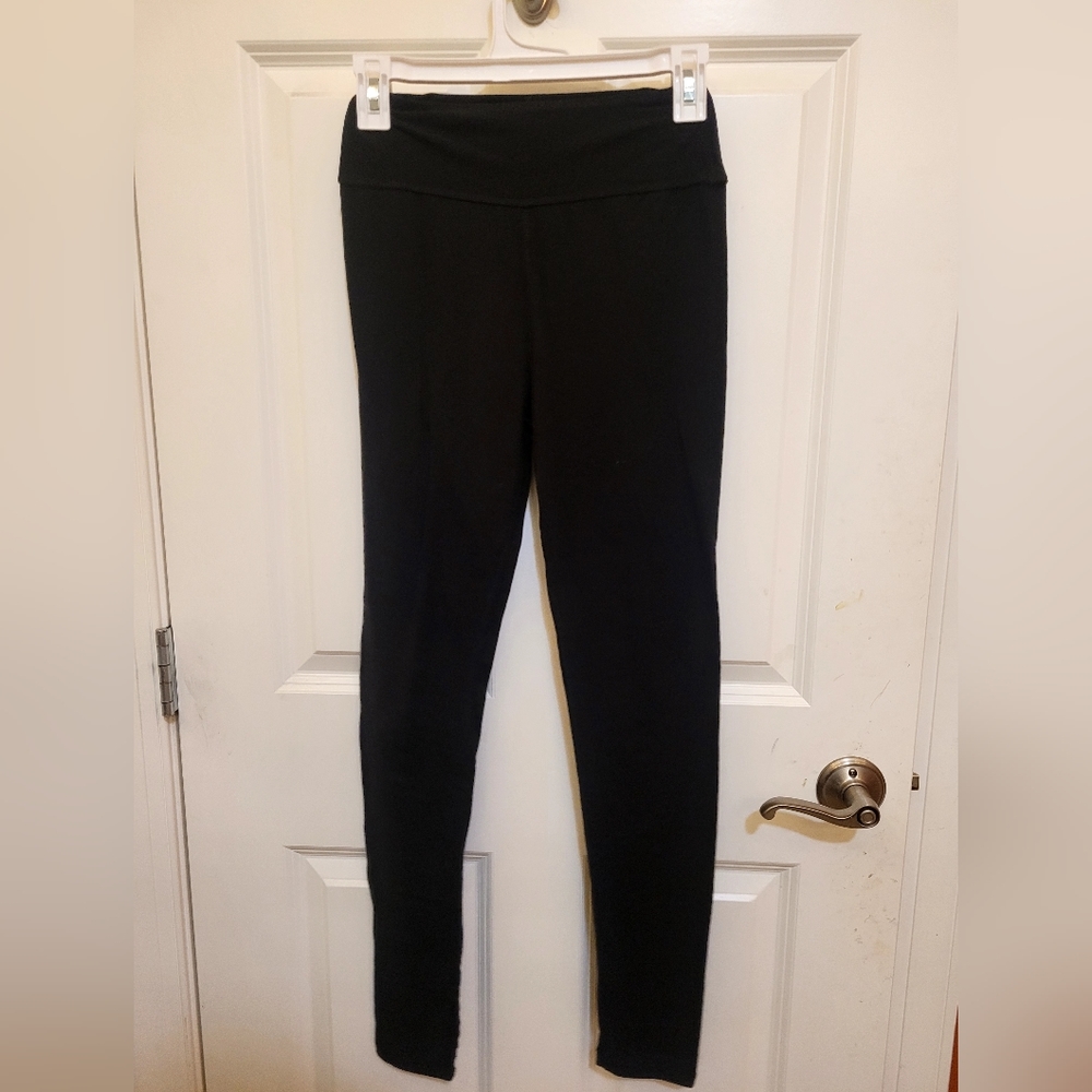 Black leggings